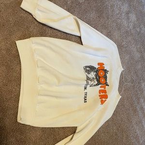 CLASSIC hooters sweatshirt